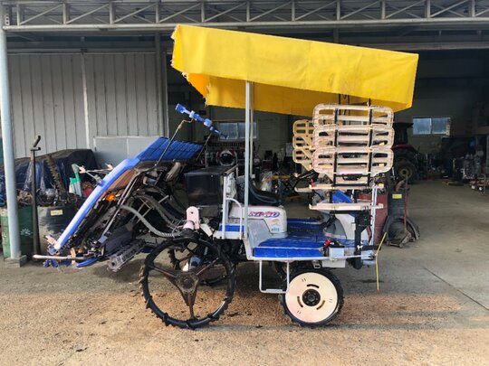 TYM 이앙기 NP80DL (8조식) 앞좌측면