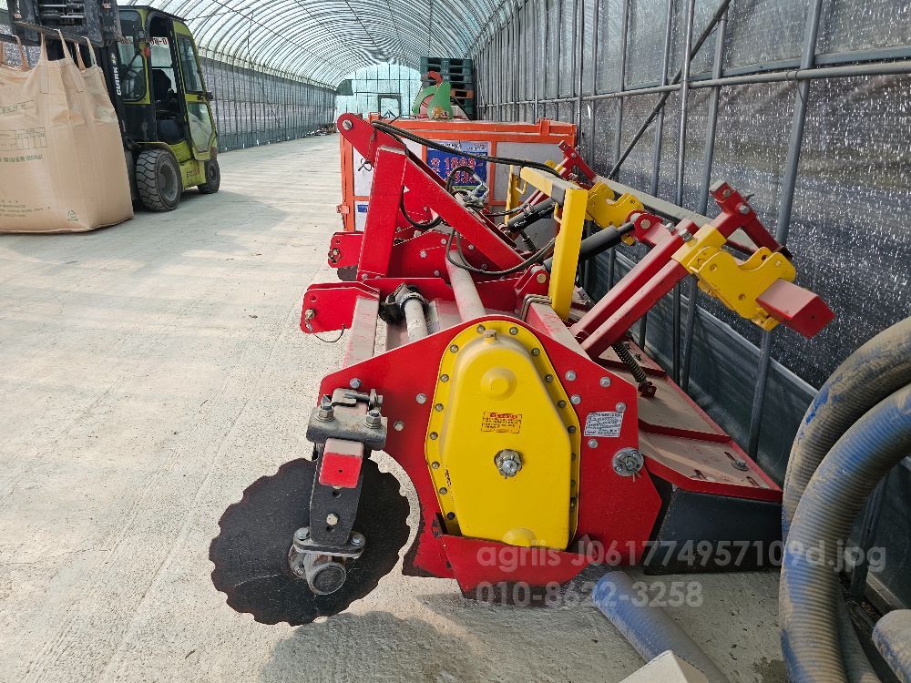  비닐피복 일괄파종기 BG-2400BC  뒤우측면