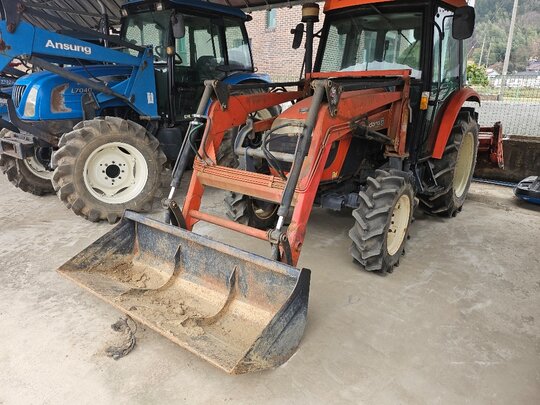 Daedong Tractor D470 (47hp) 앞좌측면