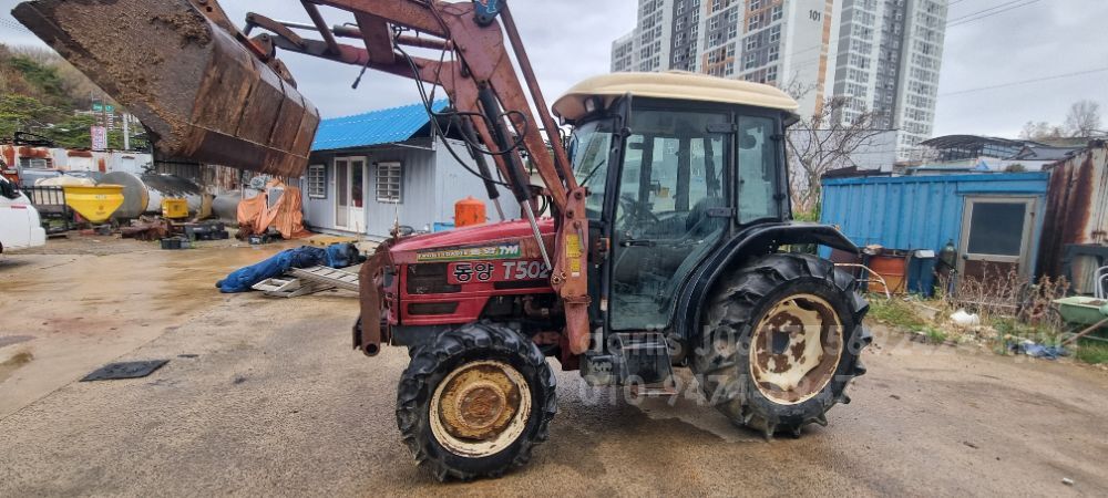 TYM 트랙터 T502 (50마력) 뒤우측면