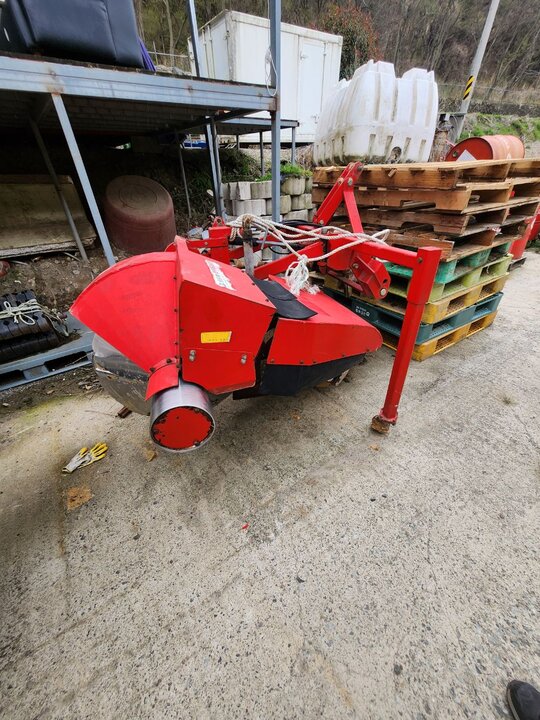 웅진논두렁조성기 논두렁조성기 . 앞좌측면