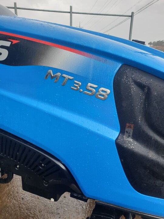 LS Tractor MT3.58 (58.9hp) 앞좌측면