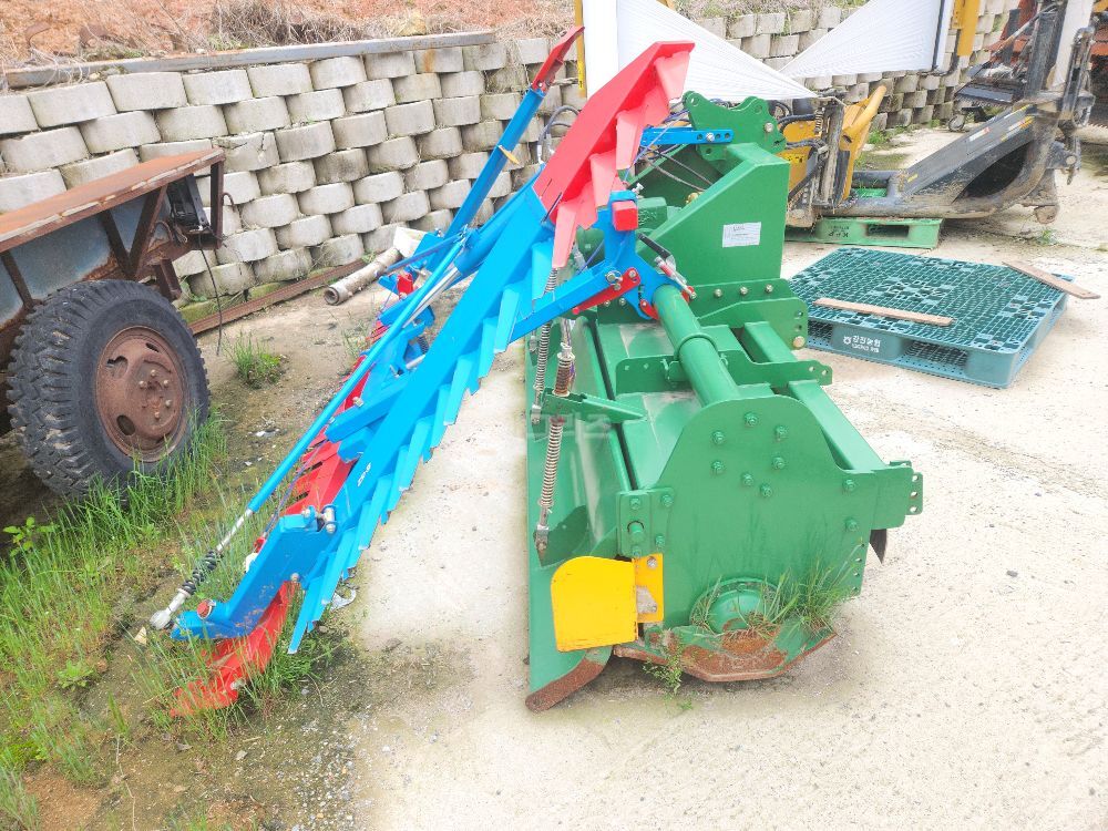 위캔 로타리 로타리 WR2800SGWH (경폭2800cm) 뒤우측면