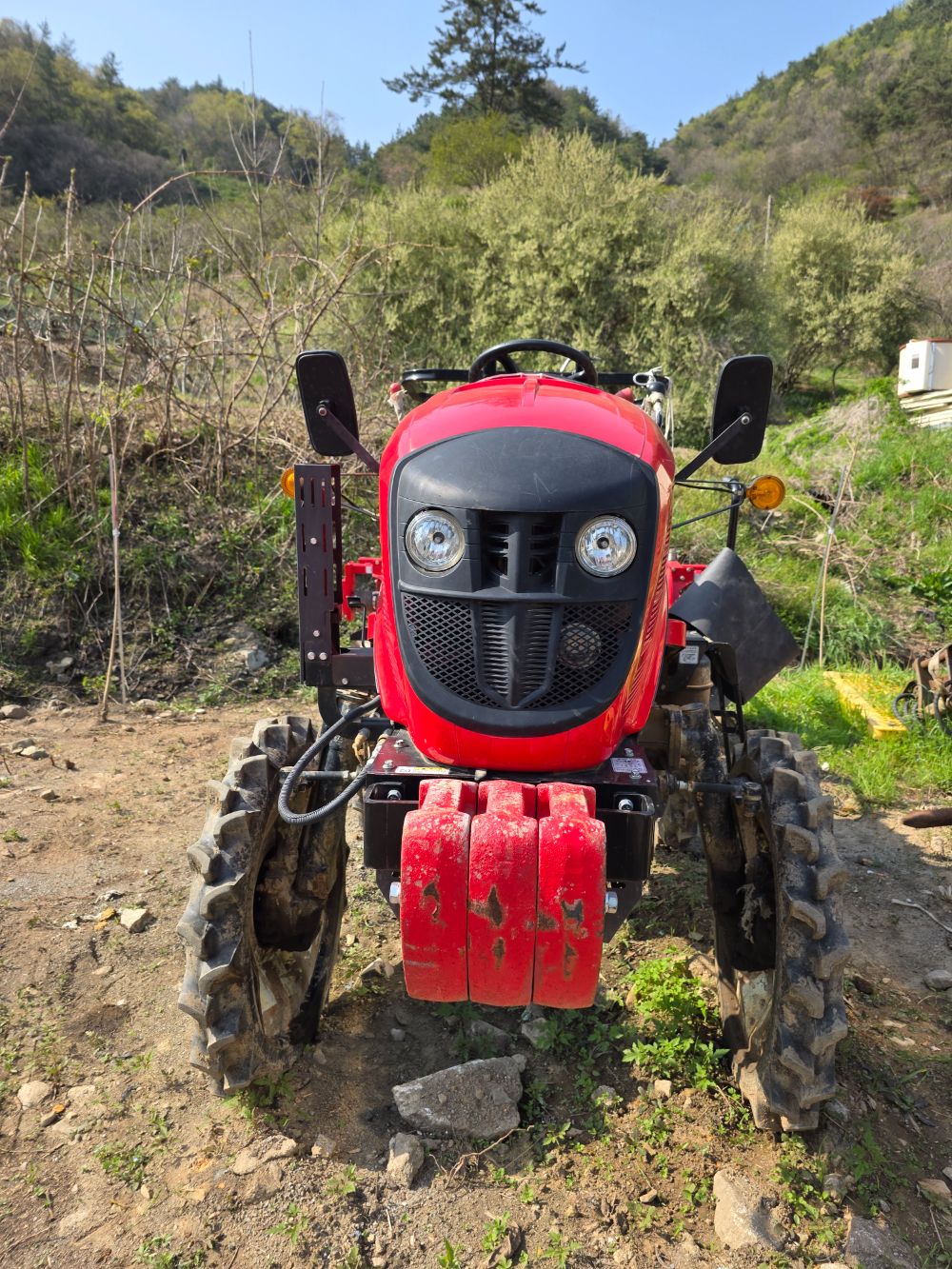 Shibaura Cultivator CFM-2000 (20hp) 뒤우측면