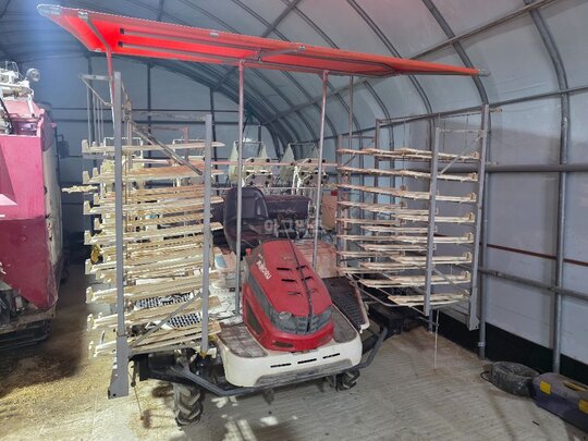  Rice transplanter (8조식)  앞좌측면
