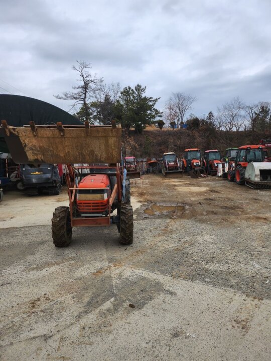 Daedong Tractor D43 (43hp) 앞좌측면