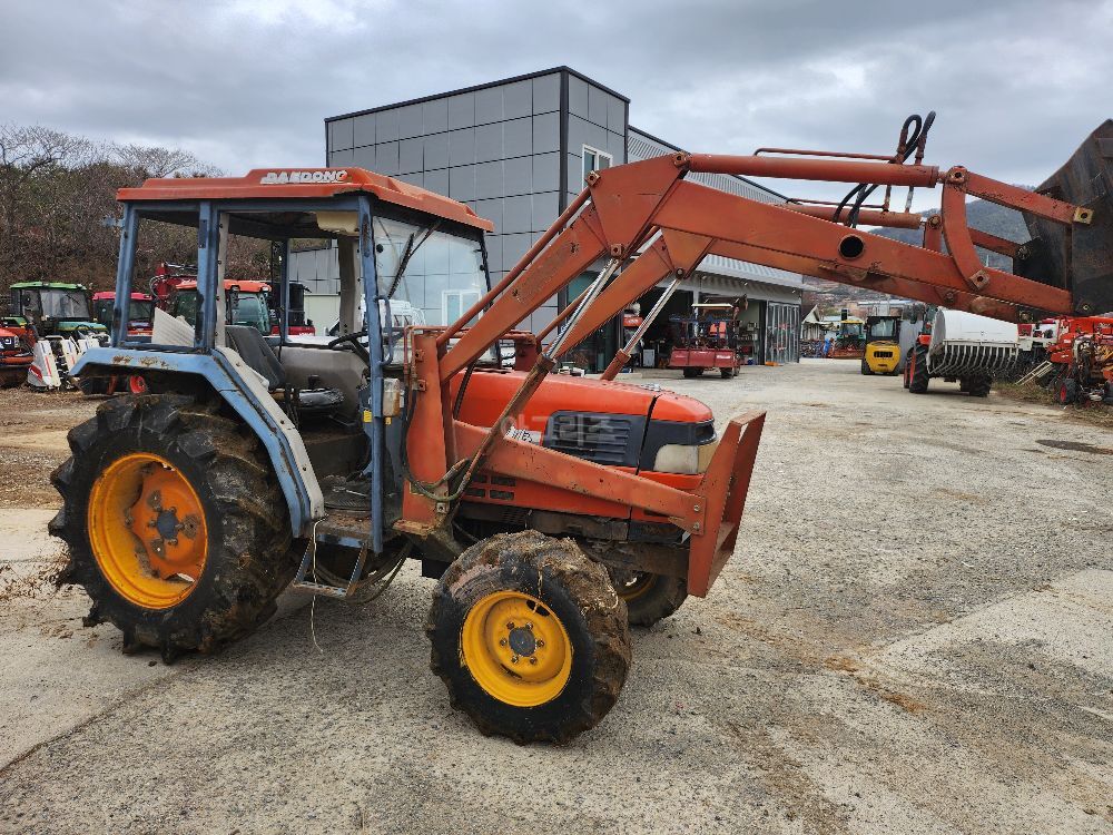 Daedong Tractor D43 (43hp) 뒤우측면