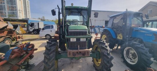 JohnDeere Tractor 6200 (85hp) 앞좌측면