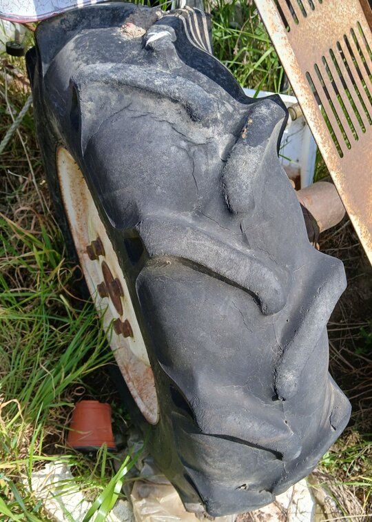 Kukje Tractor F3550 (35hp) 앞좌측면