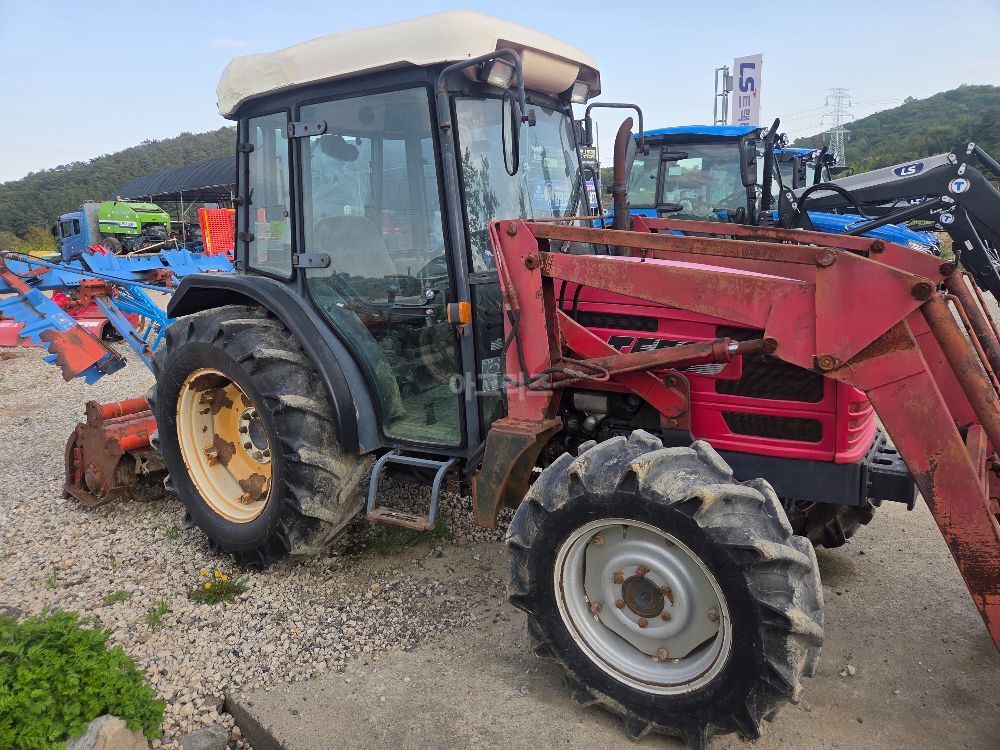 TYM Tractor T550 (55hp) 뒤우측면