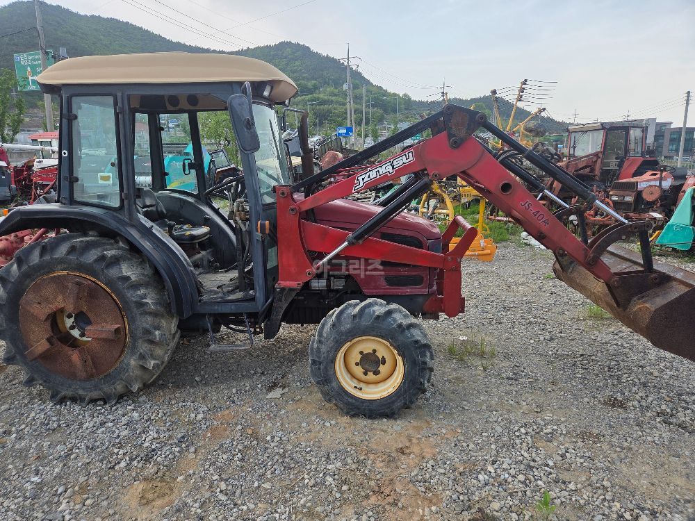 TYM Tractor T431 (43hp) 뒤우측면