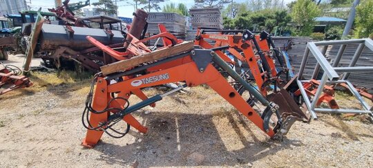 태성 노우더 로더 대동D52 노우더 앞좌측면