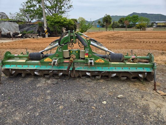  로타리 (경폭400cm) 앞좌측면