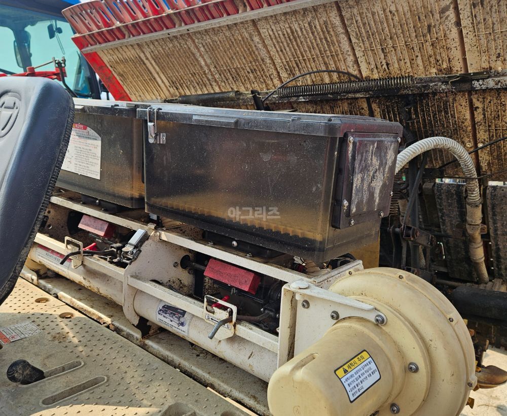 Daedong Rice transplanter ERP60D (6Rows) 뒤우측면