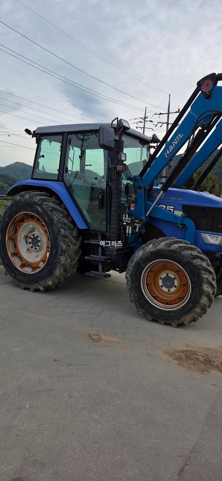 TYM Tractor TJW95 (95hp) 뒤우측면