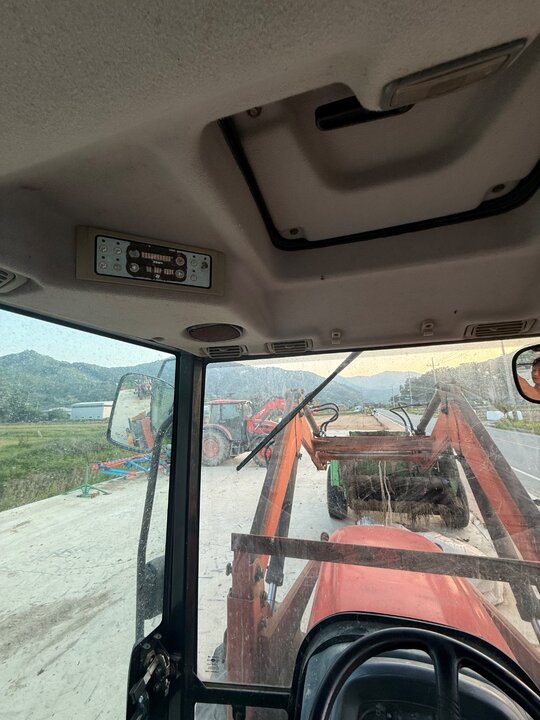 대동 트랙터 D852 (85마력) 앞좌측면
