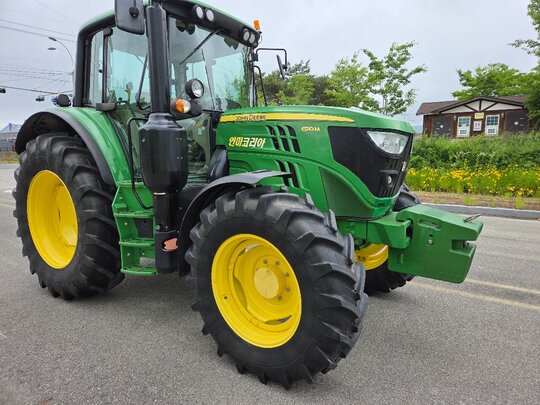 JohnDeere Tractor 6110M (110hp) 앞좌측면