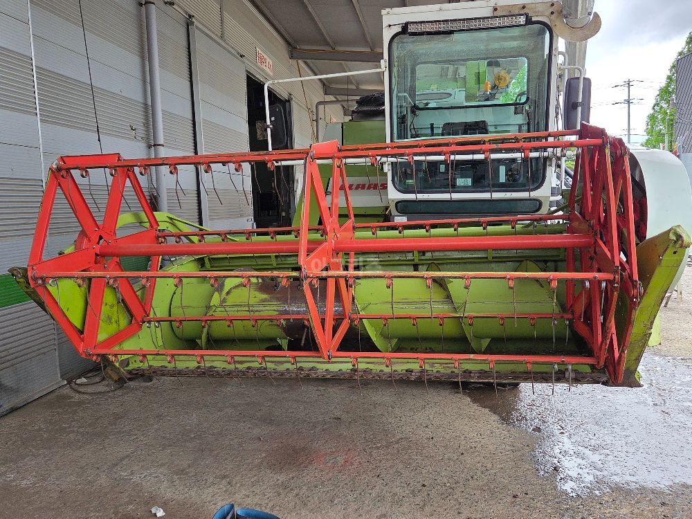 Shibaura Combine Harvester CT2600A  뒤우측면