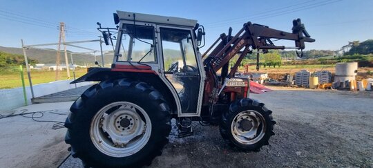  Tractor MF-362 (68hp) 앞좌측면