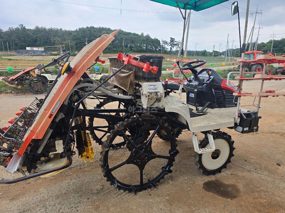 Daedong Rice transplanter ERP60D (6Rows) 뒤우측면