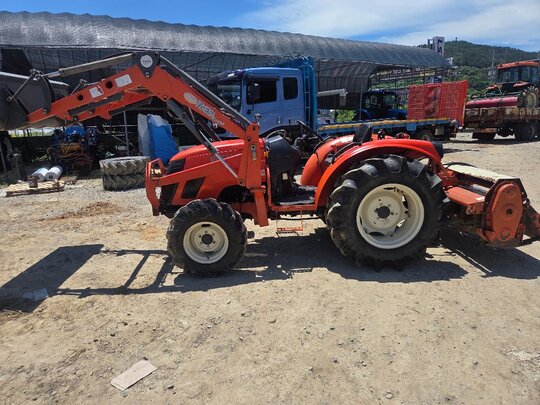 대동 트랙터 LX485L (48마력) 앞좌측면