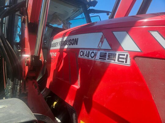 아세아 트랙터 MF6614 (140마력) 앞좌측면