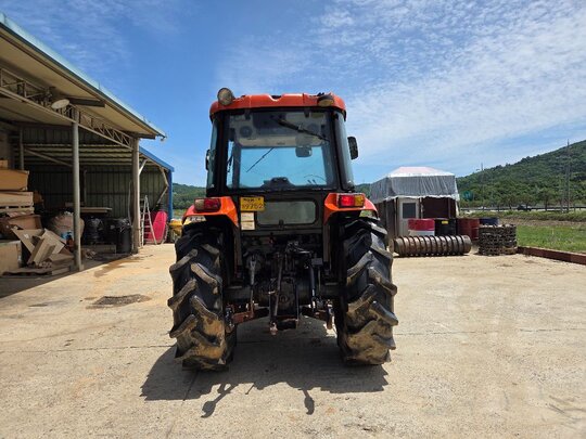 Daedong Tractor D500 (50hp) 앞좌측면