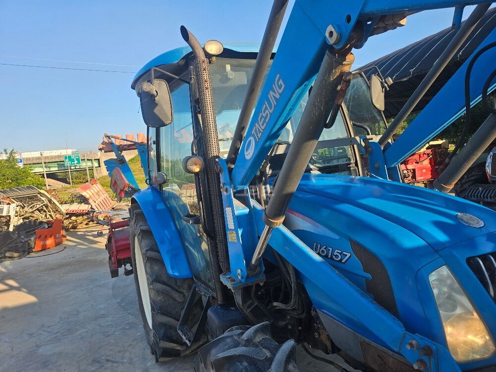 LS 트랙터 U6157 (57마력) 뒤우측면
