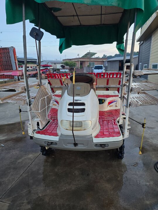 Yanmar Rice transplanter VP6X (6Rows) 앞좌측면