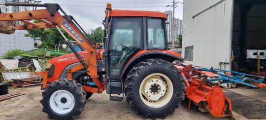 대동 트랙터 D651 (65마력) 앞좌측면
