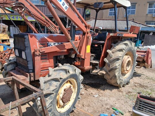 NewHolland Tractor 55-66D (55hp)