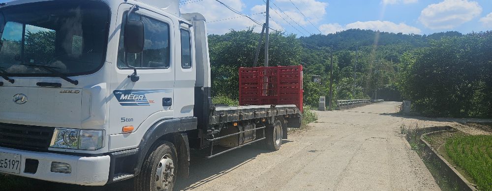 현대 트레일러 메가트럭 뒤우측면