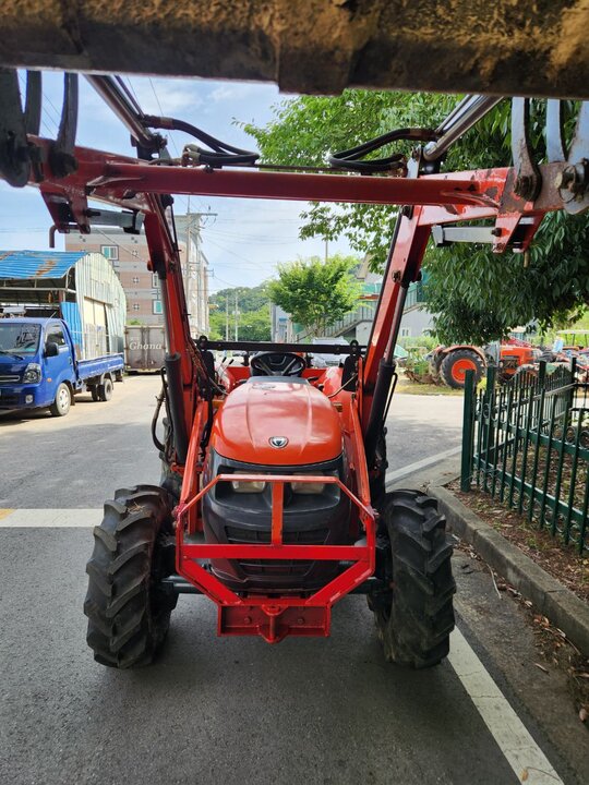 Daedong Tractor LX480L (48hp) 앞좌측면