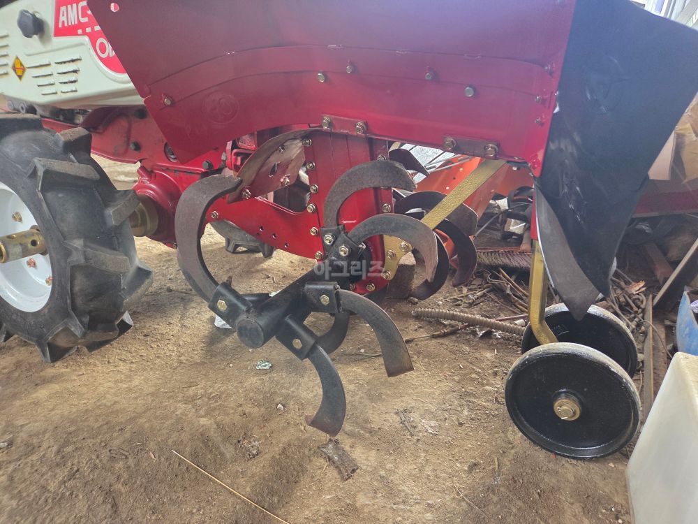 Shibaura Cultivator AMC-800 (5.5hp) 뒤우측면