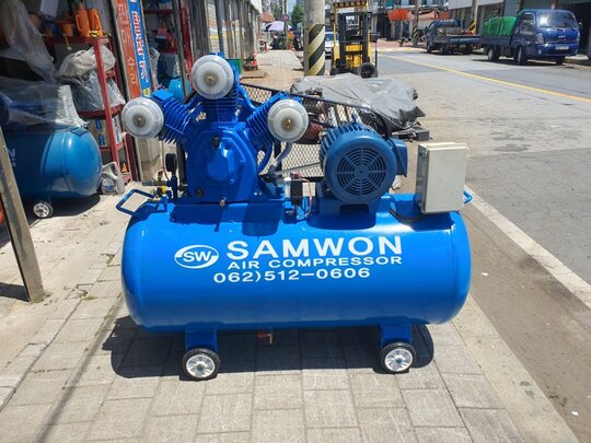  중고10마력 콤프레샤 중고10HP-삼상10HP-400L  앞좌측면