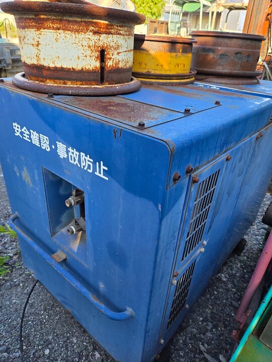 콤프레샤 연식미상  앞좌측면