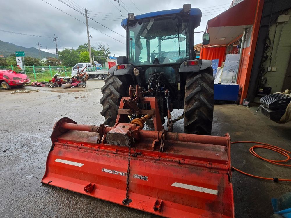 NewHolland Tractor TN75DA (75hp) 뒤우측면