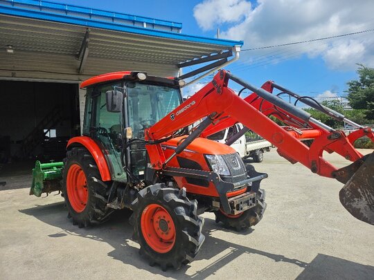Daedong Tractor RX630 (63hp) 앞좌측면
