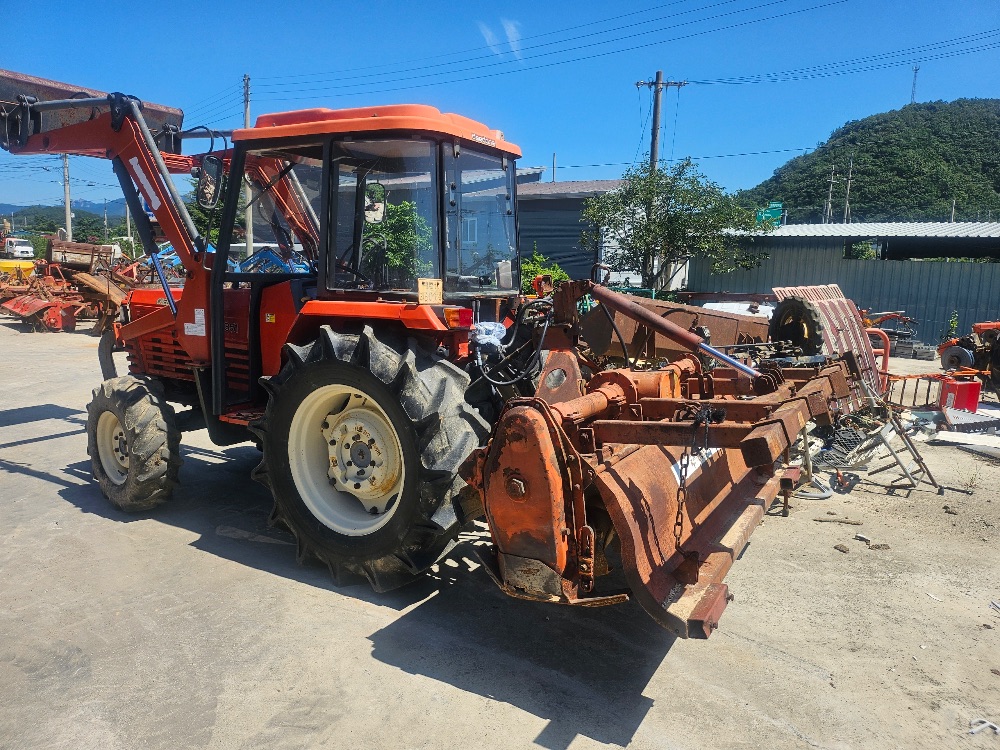 Daedong Tractor D4351 (43hp) 뒤우측면