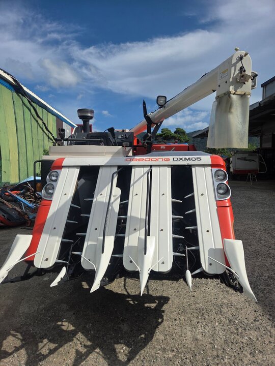 Daedong Combine Harvester DXM85 (5Rows) 앞좌측면