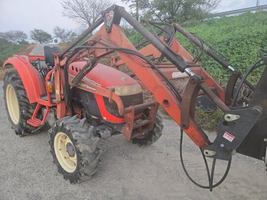 Daedong Tractor D500 (50hp) 앞좌측면