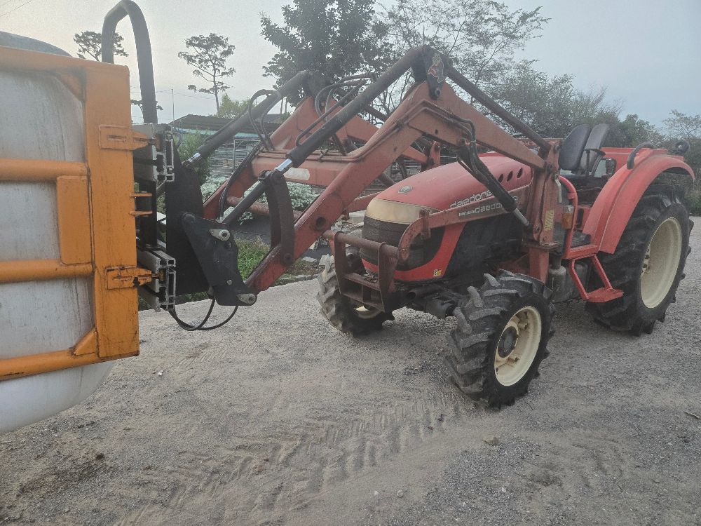 Daedong Tractor D500 (50hp) 뒤우측면