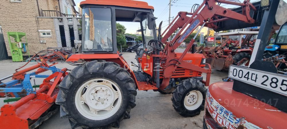 대동 트랙터 D4351 (43마력) 뒤우측면