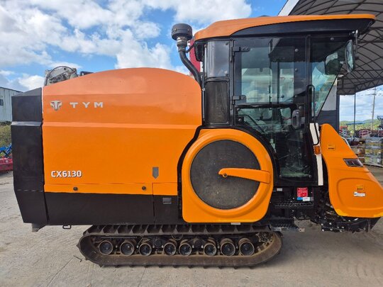 TYM Combine Harvester CX6130 (6Rows) 앞좌측면