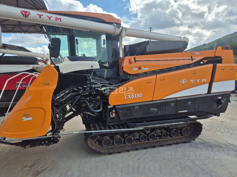 TYM Combine Harvester CX6130 (6Rows) 뒤우측면