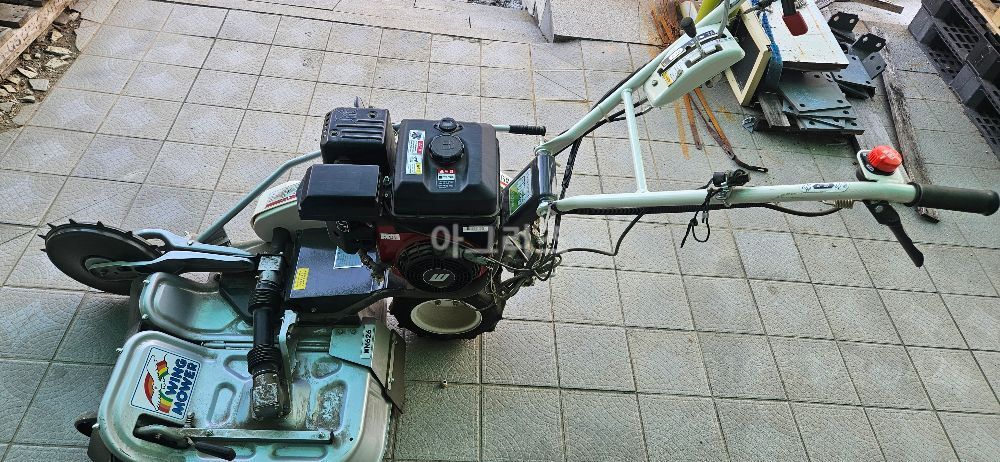 성도농업기계 논두렁제초기 논둑제초기 WM626 뒤우측면