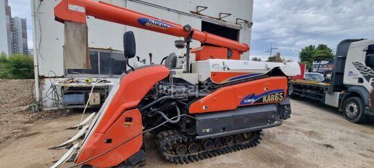 Kubota Combine Harvester KAR65 (4Rows) 앞좌측면
