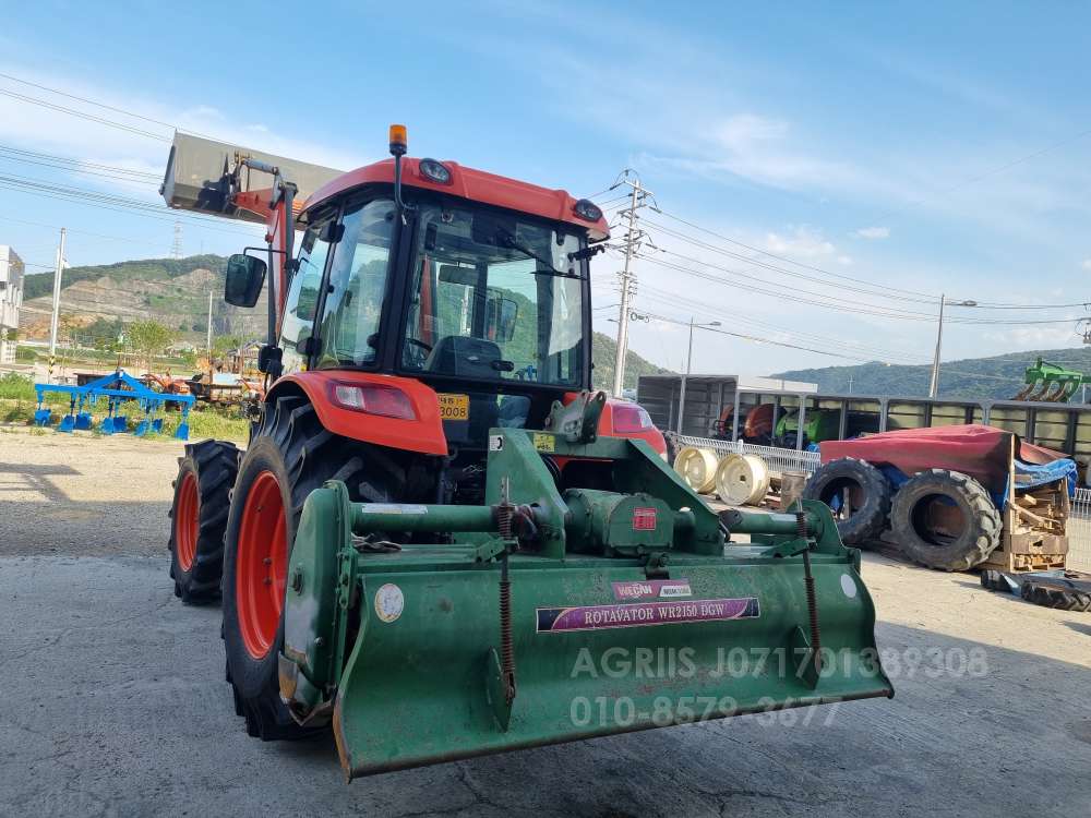 Daedong Tractor RX700 (70hp) 측면