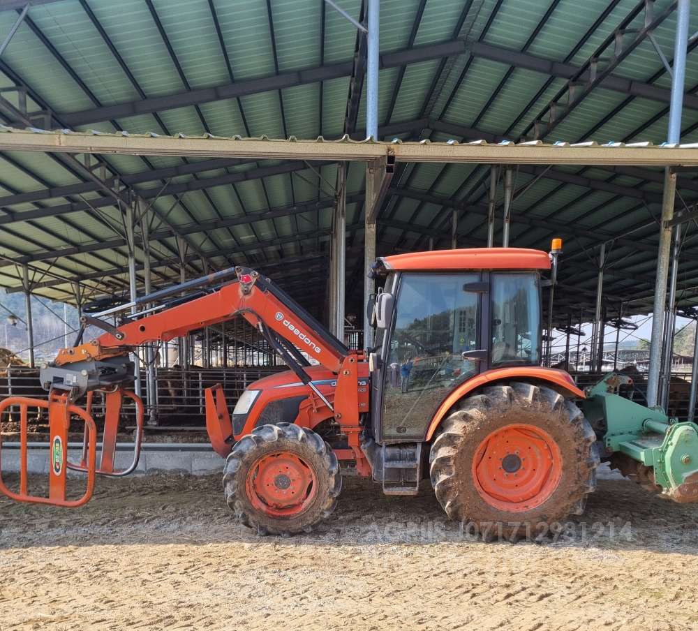 Daedong Tractor RX700 (70hp) 앞좌측면