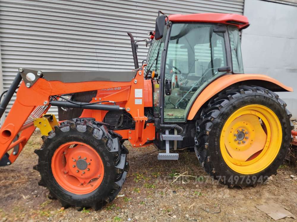 Kubota Tractor M9540 (95hp) 뒤우측면